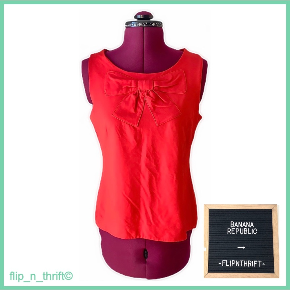 BANANA REPUBLIC Red 🎀 Top w/Gold Zipper Back